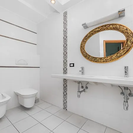 Appartement Classical Deribasivska 3-bedrooms Odessa
