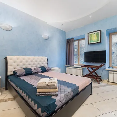 Classical Deribasivska 3-bedrooms