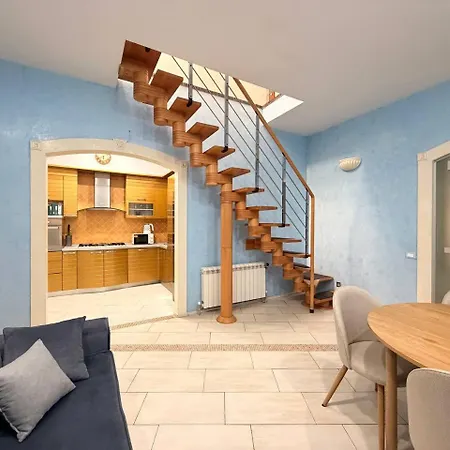 Classical Deribasivska 3-bedrooms * Odessa