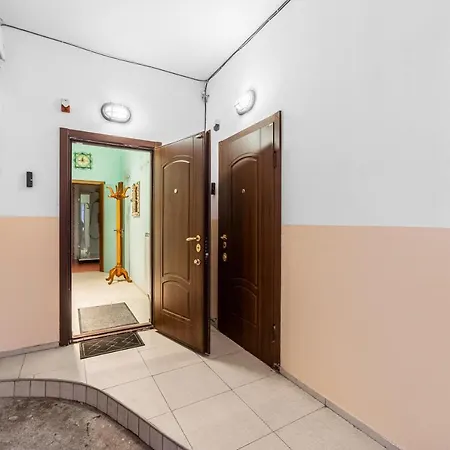 Classical Deribasivska 3-bedrooms Odessa